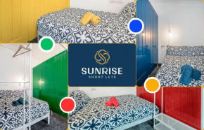 LAW 3 - DIGS - 2 rooms, 4 Double Beds, Fully Equipped, Free Parking, WiFi, 3xSmart TVs, Groups, Families, Food, Shops, Bars, Centrally Located, 5mins To PORTS and EDEN PROJECT, Short or Long Stays, We